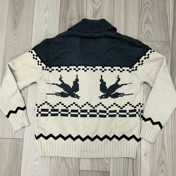 Chaser Revolve Sweater Cardigan Size Large - Picture 2 of 7